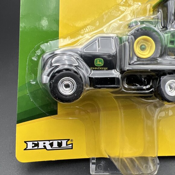 37308 Ertl/Tomy John Deere Truck and Tractor - Diecast/Plastic - New - Picture 4 of 10